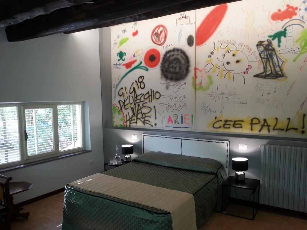 ホテル Pieve Sant'Angelo カンペッロ・スル・クリトゥンノ 部屋 写真